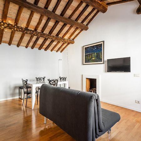 Pavone Centre Romantic Apartment Exterior photo
